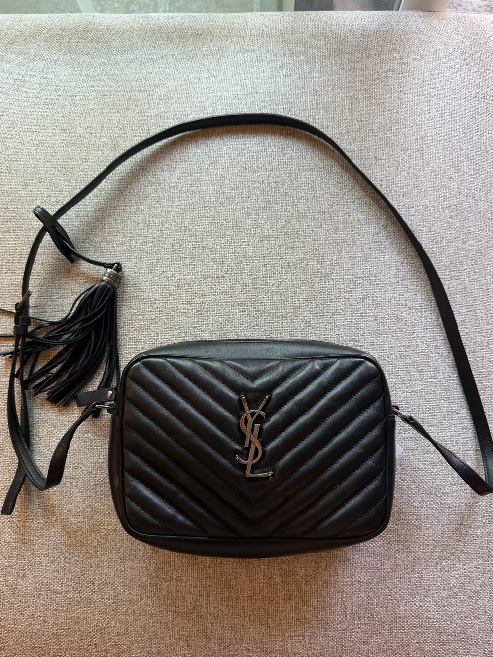Saint Laurent Black Chevron Quilted Leather Crossbody Bag with Tassel silverlogo - Picture 12 of 16